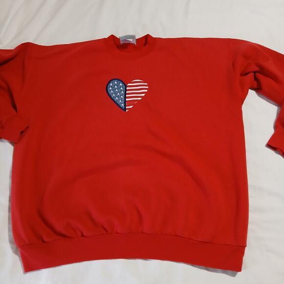 VTG MCC ENERGY sportswear XL MADE IN THE USA red heart flag Americana sweatshirt - Picture 1 of 9